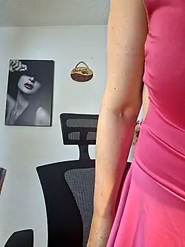 Snapshot of Lina_444 chatting on 12-19-25, 02:07 Lina 444 online show from 12-19-25, 02:07