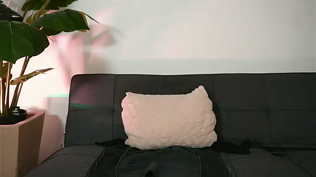 Snapshot of chrizmacgregor chatting on 07-31-26, 02:22 chrizmacgregor online show from 07-31-26, 02:22