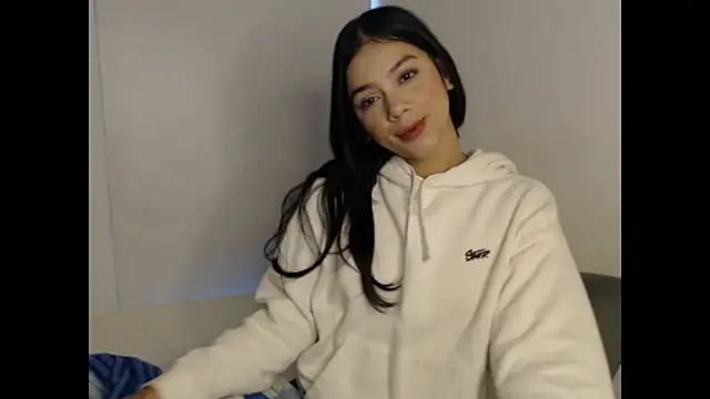 Mia fire666 online show from 12-15-25, 01:26