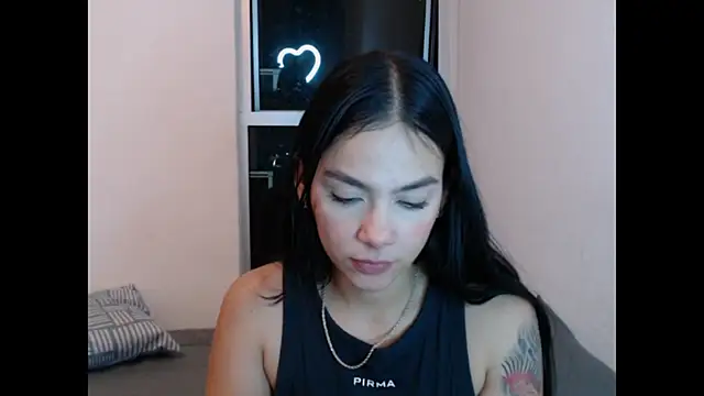 Mia fire666 online show from 12-20-25, 01:56