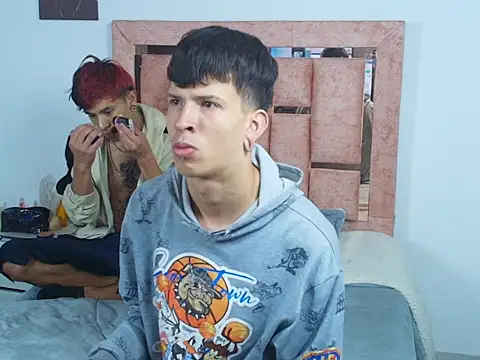 DemianSalvatore online show from 12-05-25, 08:16