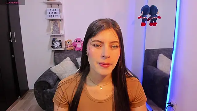 Snapshot of AdelaParker chatting on 10-14-25, 07:58 AdelaParker online show from 10-14-25, 07:58