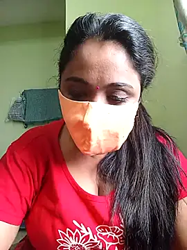 Snapshot of queendivya chatting on 09-19-25, 06:48 queendivya online show from 09-19-25, 06:48