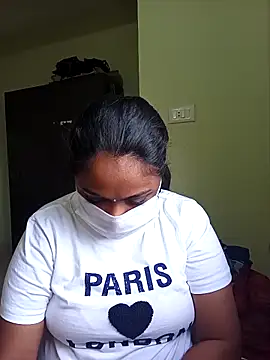 Snapshot of queendivya chatting on 10-03-25, 02:08 queendivya online show from 10-03-25, 02:08