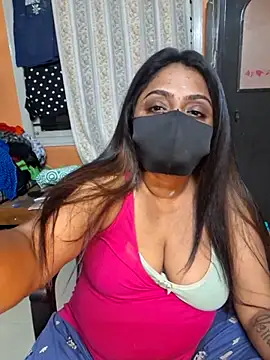 Snapshot of queendivya chatting on 06-02-26, 04:53 queendivya online show from 06-02-26, 04:53
