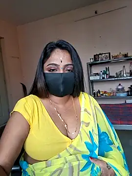 Snapshot of queendivya chatting on 06-03-26, 05:21 queendivya online show from 06-03-26, 05:21