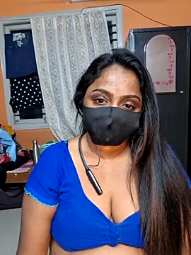 Snapshot of queendivya chatting on 06-03-26, 05:07 queendivya online show from 06-03-26, 05:07