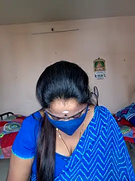 Snapshot of queendivya chatting on 06-11-26, 05:16 queendivya online show from 06-11-26, 05:16
