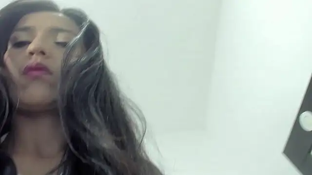 Snapshot of misshidalgo chatting on 10-09-25, 03:37 misshidalgo online show from 10-09-25, 03:37