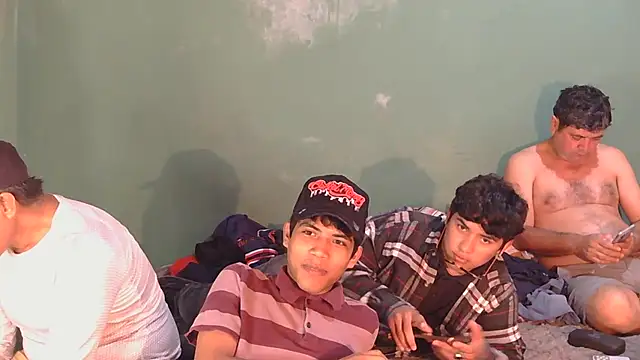 Snapshot of P4NT0J4 chatting on 03-14-26, 08:53 P4NT0J4 online show from 03-14-26, 08:53