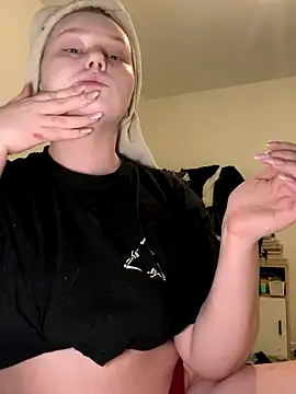 Snapshot of lame_cat chatting on 10-26-25, 09:10 lame cat online show from 10-26-25, 09:10