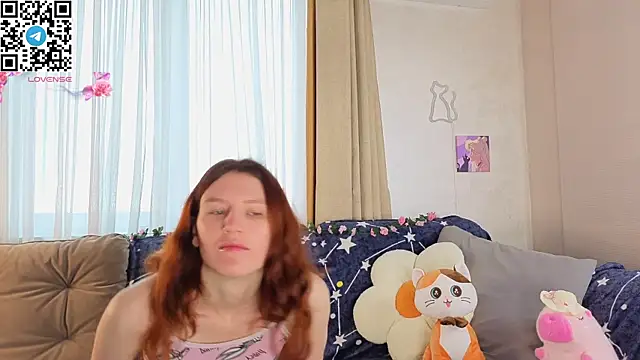 Snapshot of Little_rosy chatting on 07-25-26, 04:43 Little rosy online show from 07-25-26, 04:43