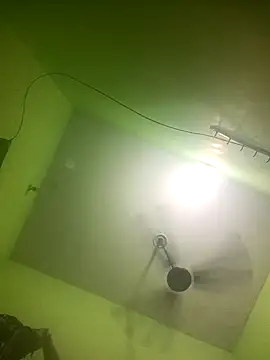 sanaya 3 online show from 04-28-26, 02:27