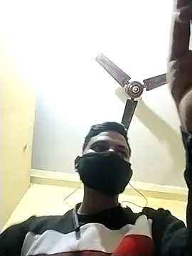 Snapshot of VickyMonster5 chatting on 10-28-25, 09:06 VickyMonster5 online show from 10-28-25, 09:06