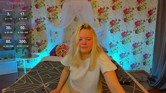 RoseThomas  online show from 11-16-25, 08:09