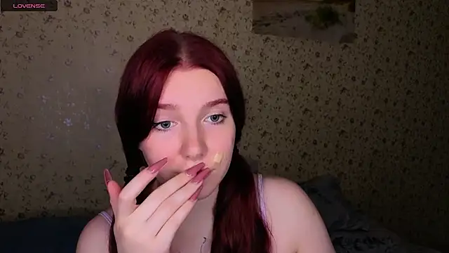 Snapshot of Layla_Glam chatting on 07-26-26, 07:54 Layla Glam online show from 07-26-26, 07:54