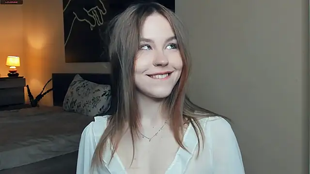 MaliaBourraine online show from 05-22-26, 07:37