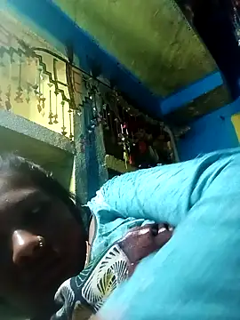 Snapshot of Soya8080 chatting on 10-04-25, 03:48 Soya8080 online show from 10-04-25, 03:48