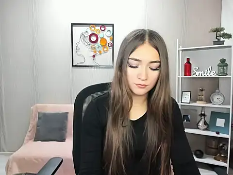 EllaClarke online show from 11-29-25, 12:19