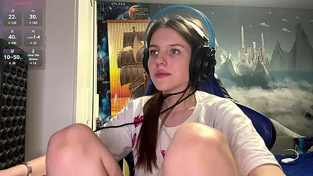 Elira Breeze online show from 02-17-26, 05:41