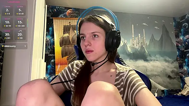 Elira Breeze online show from 02-26-26, 03:00