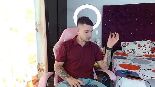 BooyHott  online show from 10-30-25, 07:03