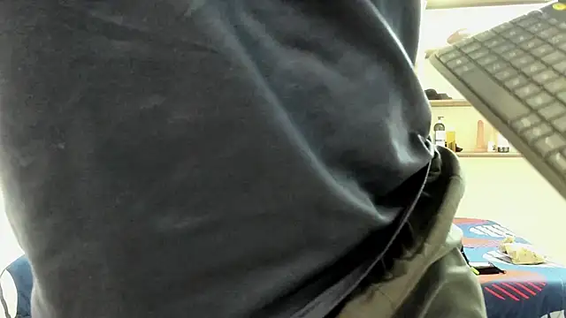 BooyHott  online show from 03-11-26, 06:58