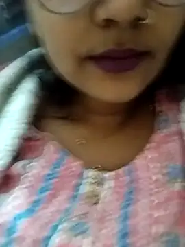 Snapshot of suzika_ chatting on 12-16-25, 04:50 suzika online show from 12-16-25, 04:50