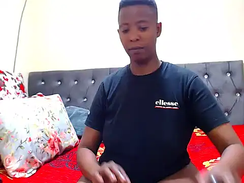 Snapshot of SexyCurves96 chatting on 10-04-25, 07:12 SexyCurves96 online show from 10-04-25, 07:12