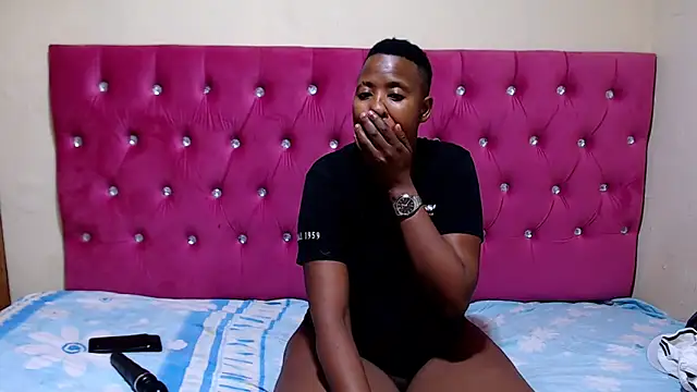 Snapshot of SexyCurves96 chatting on 10-05-25, 07:17 SexyCurves96 online show from 10-05-25, 07:17