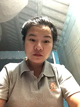 emiu xinh03 online show from 10-10-25, 03:11