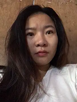 emiu xinh03 online show from 10-23-25, 12:32