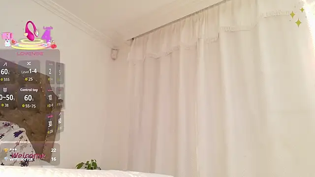 Snapshot of Scarlett_Star01 chatting on 05-09-26, 05:07 Scarlett Star01 online show from 05-09-26, 05:07