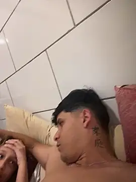 Snapshot of atilasz_and chatting on 10-28-25, 12:58 atilasz and online show from 10-28-25, 12:58