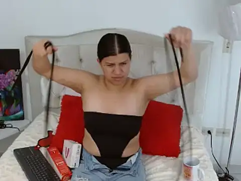 Snapshot of Arianaskyblue chatting on 10-02-25, 12:06 Arianaskyblue online show from 10-02-25, 12:06