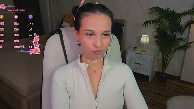 StarlitFairy online show from 10-13-25, 06:02