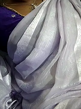 sweetqueen143 online show from 09-26-25, 04:00