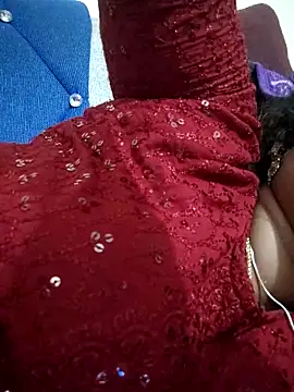 sweetqueen143 online show from 10-08-25, 03:53