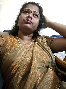 sweetqueen143 online show from 10-13-25, 04:29