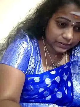 sweetqueen143 online show from 10-14-25, 05:03