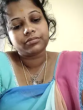 sweetqueen143 online show from 10-17-25, 05:32