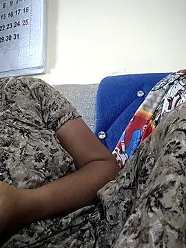 sweetqueen143 online show from 11-17-25, 02:39