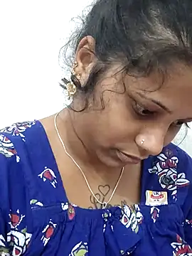 sweetqueen143 online show from 02-13-26, 06:09