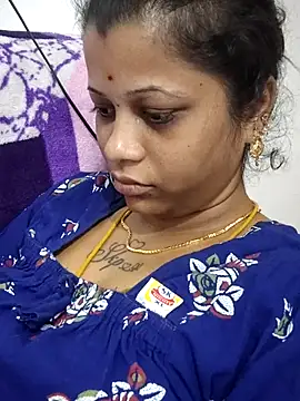 sweetqueen143 online show from 04-24-26, 03:53