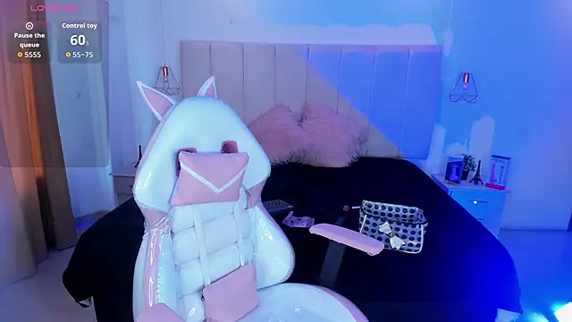 Snapshot of Gyal_8_ chatting on 11-24-25, 07:57 Gyal 8 online show from 11-24-25, 07:57