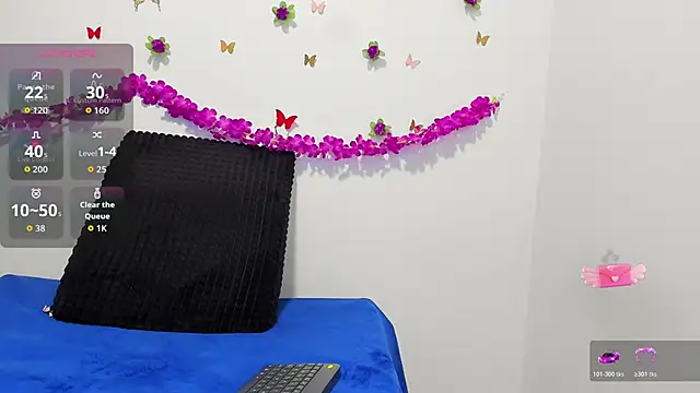 Annniie22 online show from 01-19-26, 07:34