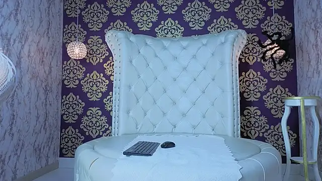 Snapshot of Karla_Sould chatting on 10-21-25, 12:50 Karla Sould online show from 10-21-25, 12:50