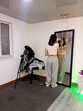 Maddy Rouse1 online show from 10-13-25, 03:50