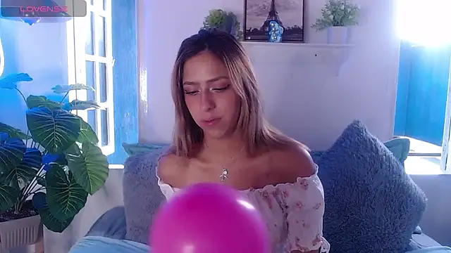 Snapshot of Jade__k chatting on 12-03-25, 01:42 Jade k online show from 12-03-25, 01:42