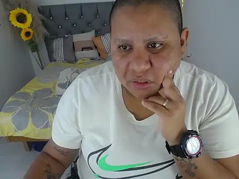 Snapshot of hotlesby_valery chatting on 11-14-25, 12:04 hotlesby valery online show from 11-14-25, 12:04